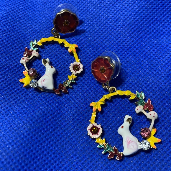 Spring Bunnies Earrings - Picture 2 of 2